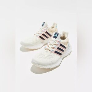 NWT Adidas  Ultraboost Web DNA Sneaker